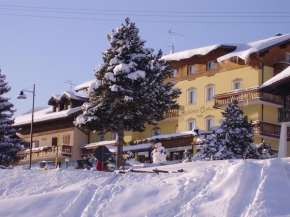 Отель Residence Capriolo  Лавароне